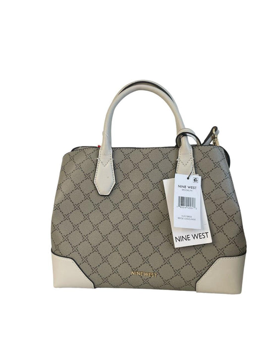 BOLSA DE MANO NINE WEST CON ESTAMPADO GRIS Y AGARRADERA BLANCA